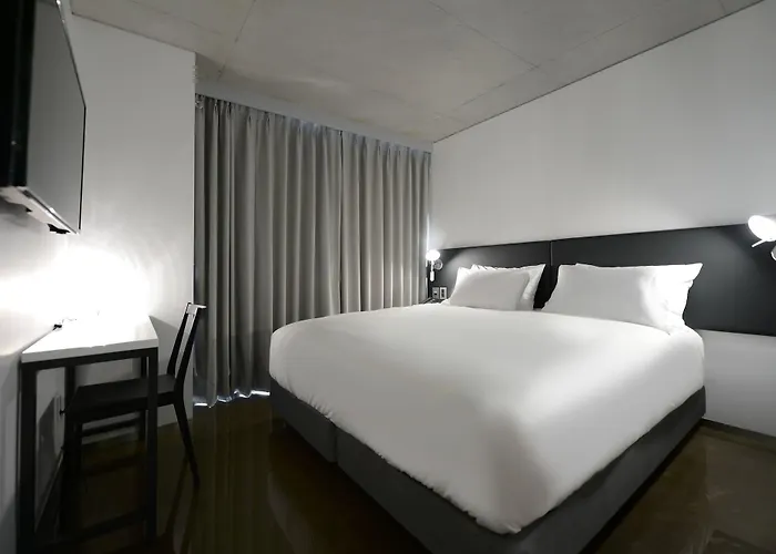 Creto Myeongdong Hotel 3*