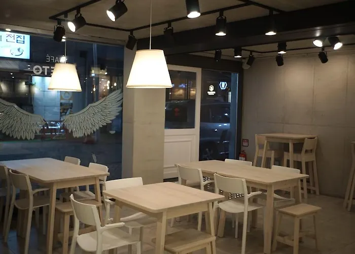 Creto Myeongdong Hotel 3*