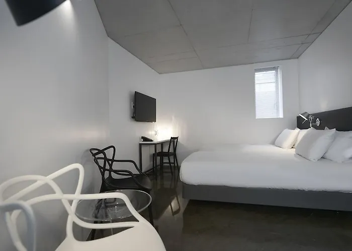 Hotel Creto Myeongdong 3*