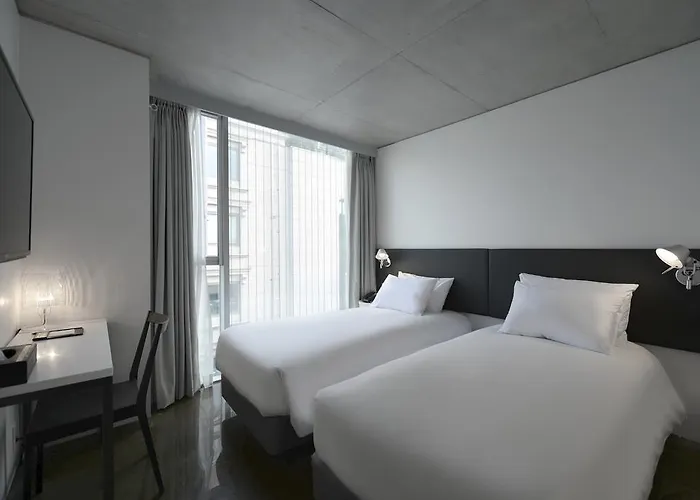 Creto Myeongdong Hotel 3*