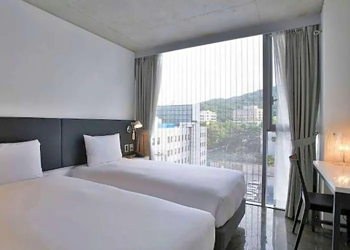 Creto Myeongdong Hotel 3*